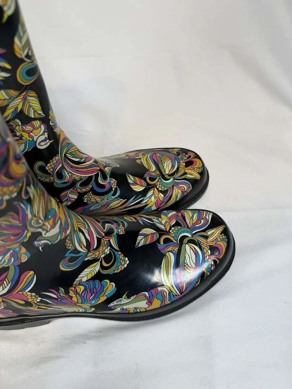 Boho Festival Sakroots Rhythm Black Spirit Desert Rain Boots Size 9